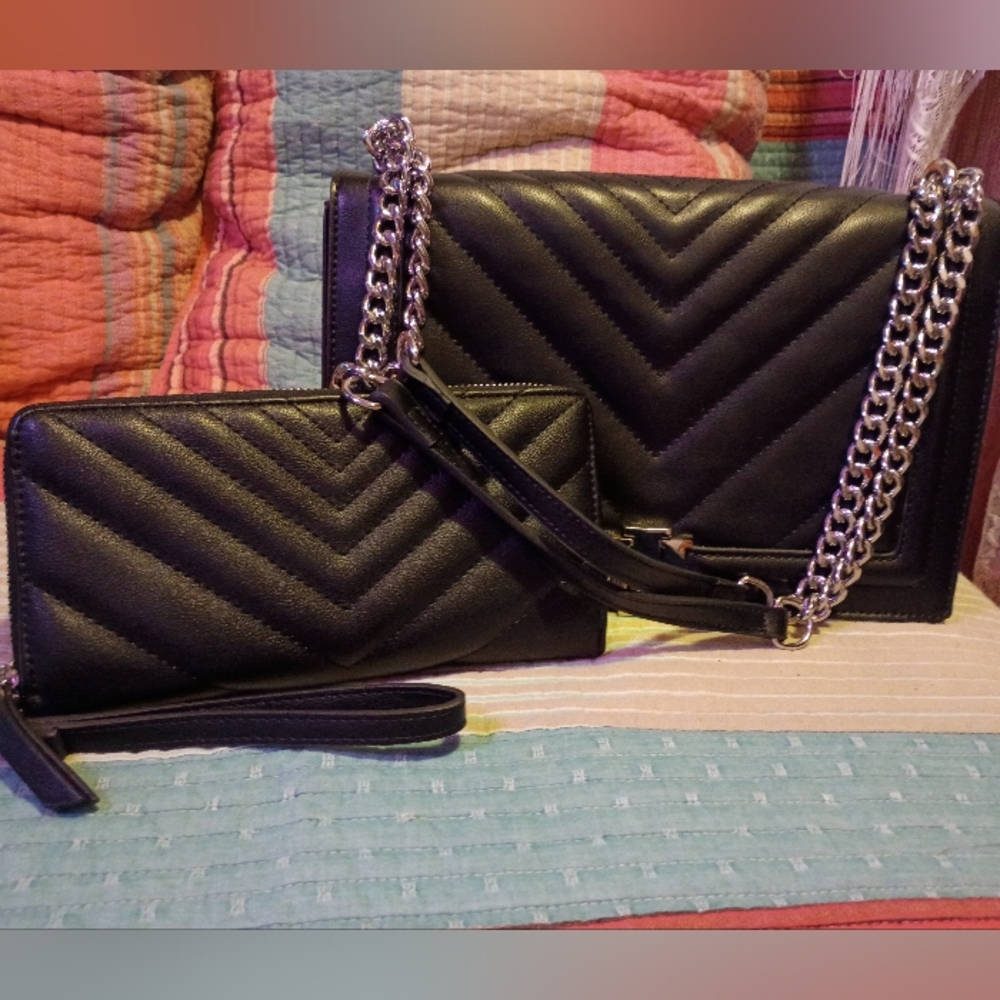 Black INC Genuine Leather Purse & Matching Wallet!